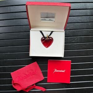 Baccarat Timeless Chic Crystal Red Love Heart Gold Statement Necklace Gift